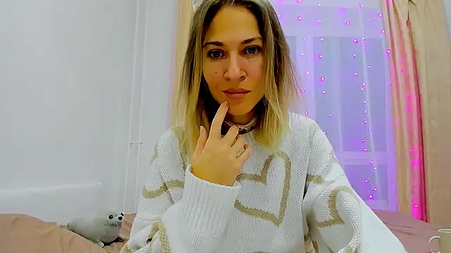 Mona Cruz online show from December 2024 05:18:02 AM