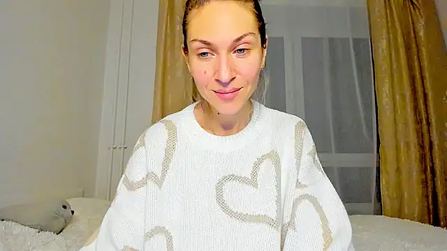 Mona Cruz online show from March 2025 07:16:01 PM