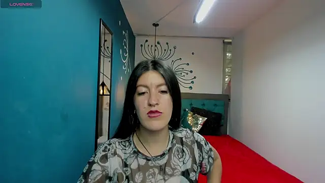 LiaCooper  online show from December 2024 06:17:01 PM