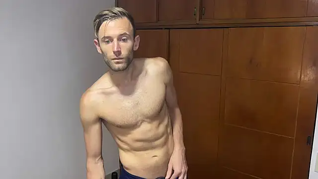 aquilesmade online show from December 2024 02:49:02 PM