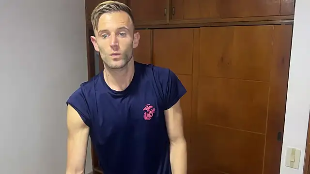 aquilesmade online show from December 2024 12:27:01 AM