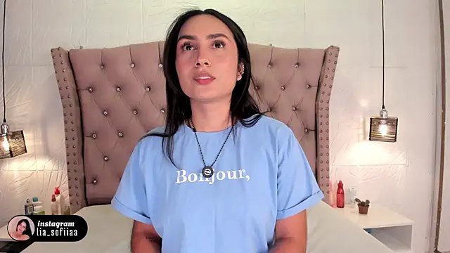 lia sofiia online show from April 2026 08:53:01 AM