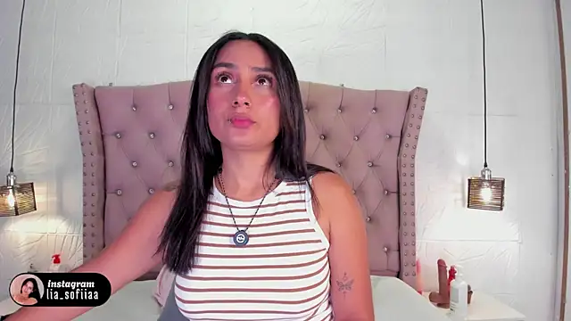 Snapshot of lia_sofiia chatting on May 2026 09:03:02 AM lia sofiia online show from May 2026 09:03:02 AM