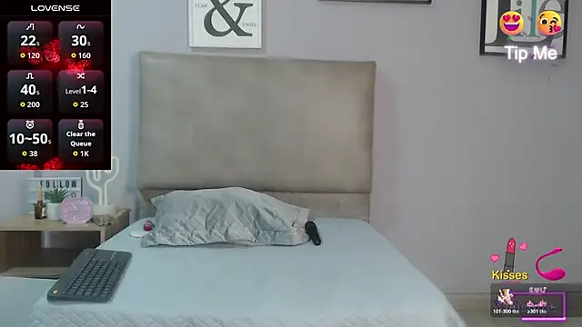 Snapshot of SophiaMeyerst chatting on May 2026 01:16:01 PM SophiaMeyerst online show from May 2026 01:16:01 PM