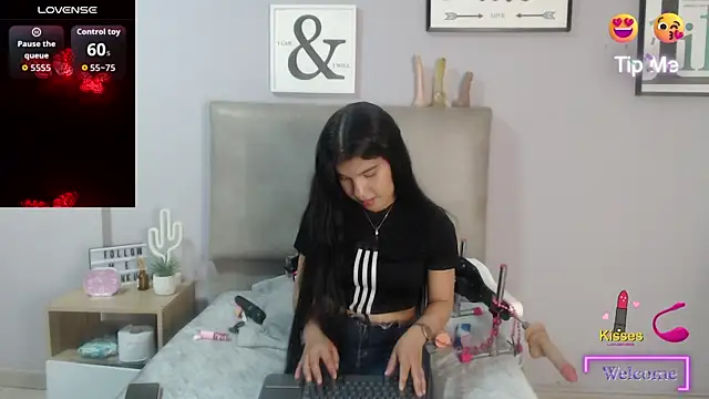 Snapshot of SophiaMeyerst chatting on July 2026 05:04:02 PM SophiaMeyerst online show from July 2026 05:04:02 PM