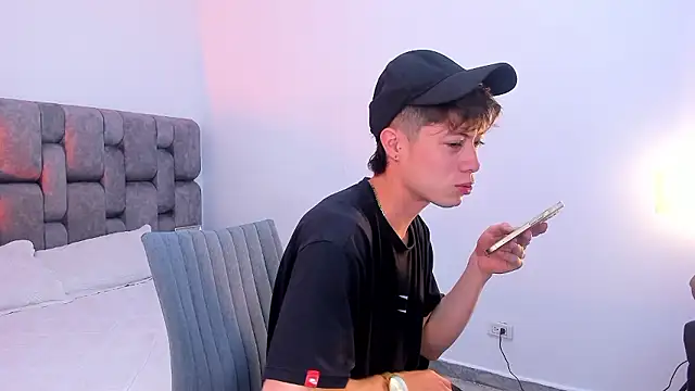 Snapshot of MarcusCollinss_ chatting on December 2024 12:07:02 PM MarcusCollinss online show from December 2024 12:07:02 PM