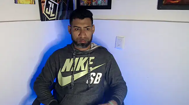 Enriblack92 online show from December 2024 02:20:02 AM