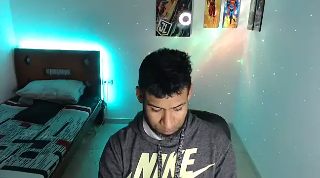 Enriblack92 online show from December 2024 02:22:02 AM