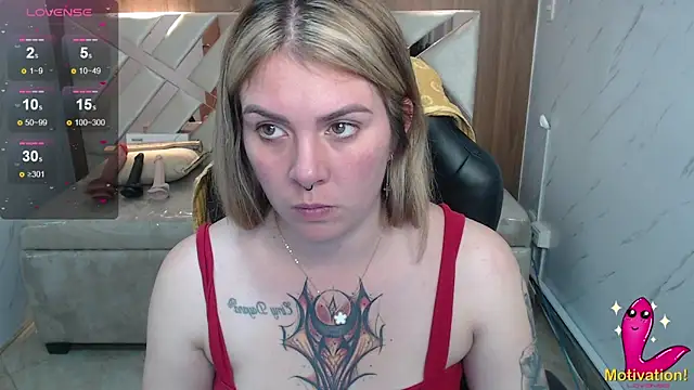 Snapshot of Paula_b_ chatting on June 2026 12:51:01 PM Paula b online show from June 2026 12:51:01 PM