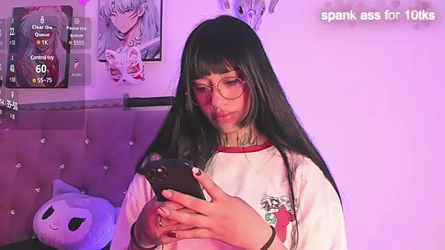 Snapshot of Akari1_Mischief chatting on March 2025 04:49:02 AM Akari1 Mischief online show from March 2025 04:49:02 AM