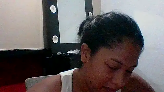 Snapshot of Kitra_New chatting on February 2026 11:06:02 AM Kitra New online show from February 2026 11:06:02 AM