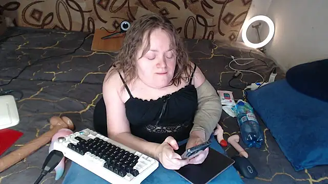 MiniNatalie online show from February 2025 05:57:02 PM