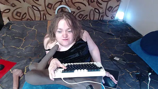 MiniNatalie online show from March 2025 11:00:01 AM