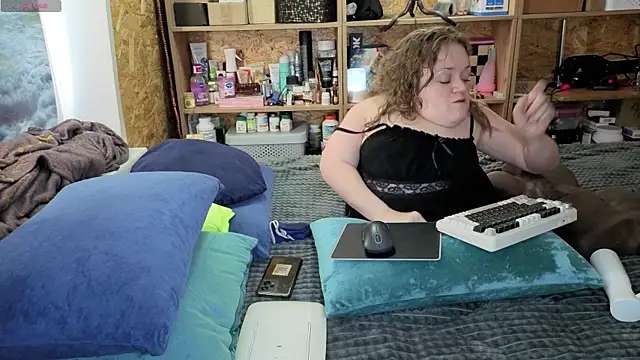 MiniNatalie online show from February 2026 06:12:02 AM