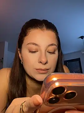 Mia-Minou online show from February 2026 08:40:02 AM