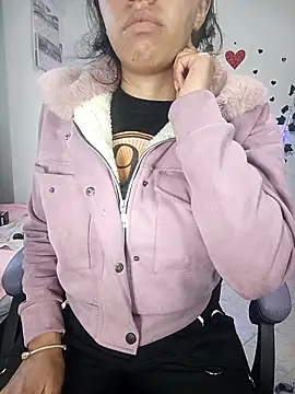 Snapshot of sophie_north chatting on February 2026 10:32:02 PM sophie north online show from February 2026 10:32:02 PM