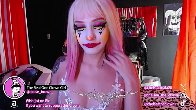 Snapshot of Eloise-brown chatting on May 2026 07:12:02 PM Eloise-brown online show from May 2026 07:12:02 PM