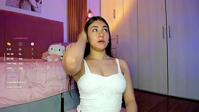 mia nevaeh online show from January 2026 08:32:02 PM