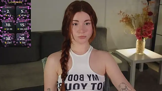 Freckle Diyana online show from December 2025 09:56:02 PM