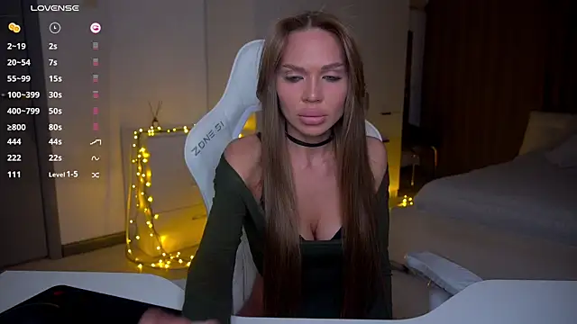 Snapshot of Evelinka chatting on January 2026 12:31:01 PM Evelinka online show from January 2026 12:31:01 PM