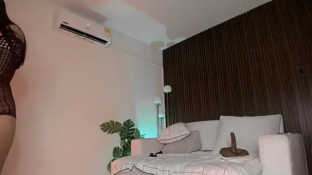 molly cams8 online show from June 2026 03:46:01 AM