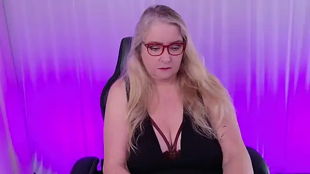 KatDSinclair online show from February 2025 02:15:02 PM