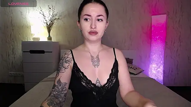 VioletCatt online show from March 2025 06:30:01 AM