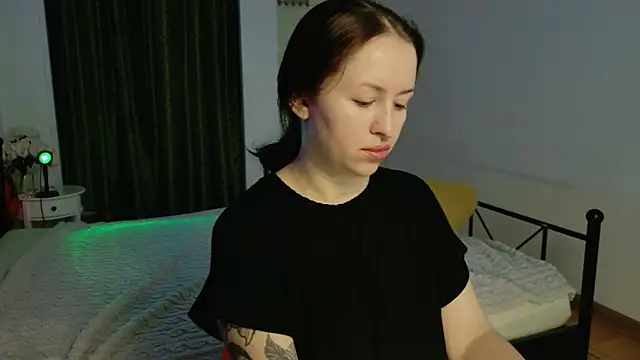 VioletCatt online show from June 2026 05:41:01 AM