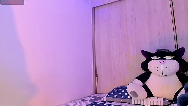  noahjones online show from April 2026 04:42:02 PM