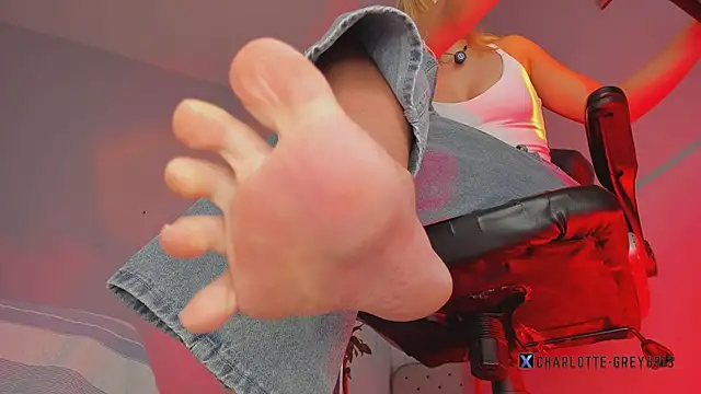 charlotte  grey online show from March 2026 08:35:02 PM