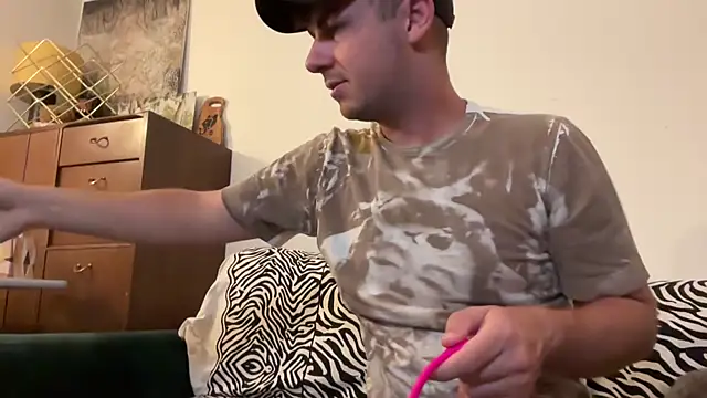 MyStrangeAddiction online show from September 2025 06:30:02 PM