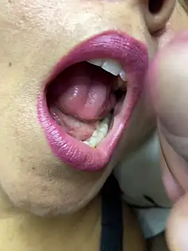 mayemarc online show from March 2026 04:01:01 PM