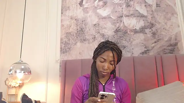 Snapshot of SabrinaDevill chatting on June 2026 01:06:02 PM SabrinaDevill online show from June 2026 01:06:02 PM