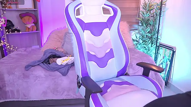 madelyn rose  online show from September 2025 12:34:01 AM