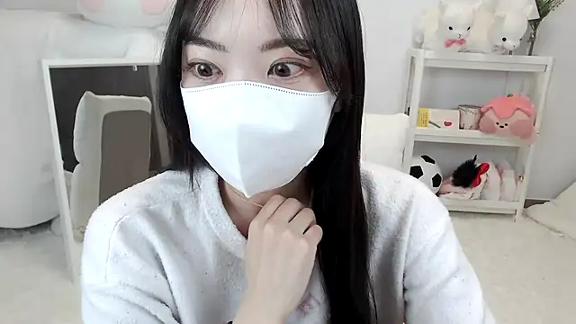momo room online show from May 2026 11:59:02 AM