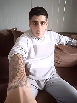 arenn1997 online show from March 2026 12:19:01 PM