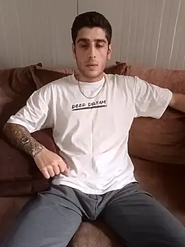 arenn1997 online show from April 2026 12:01:01 PM