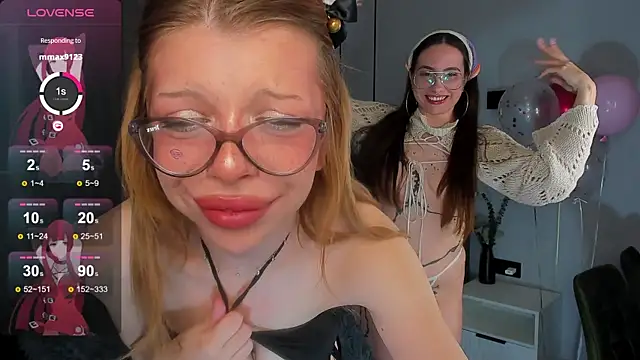 Hannah Carr online show from December 2025 07:33:02 PM