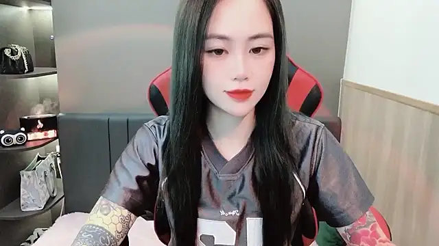 Snapshot of witch-39 chatting on December 2024 05:29:02 AM witch-39 online show from December 2024 05:29:02 AM