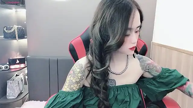 Snapshot of witch-39 chatting on December 2024 04:59:01 AM witch-39 online show from December 2024 04:59:01 AM