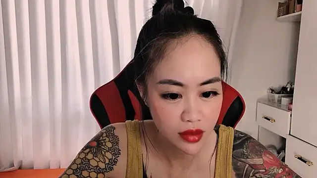Snapshot of witch-39 chatting on April 2026 05:57:02 AM witch-39 online show from April 2026 05:57:02 AM