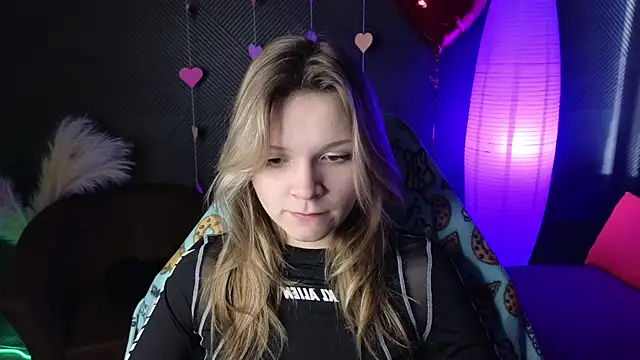 LitaBrom online show from February 2025 08:01:01 AM