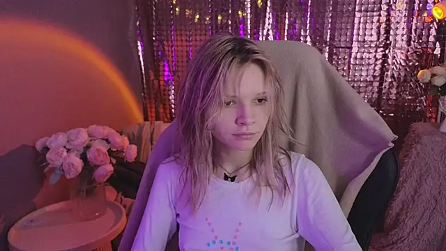 LitaBrom online show from March 2026 10:44:01 AM