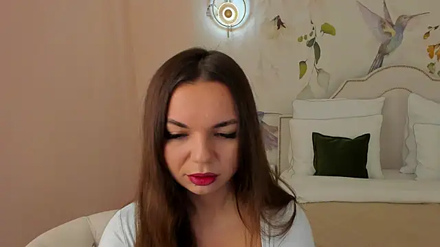 Snapshot of CamillaLarson chatting on June 2026 03:08:01 AM CamillaLarson online show from June 2026 03:08:01 AM