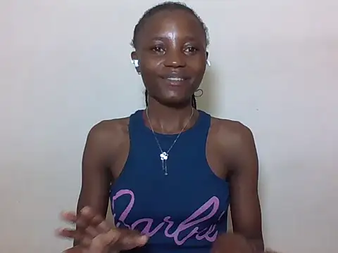 Snapshot of SexyNeedle22 chatting on September 2025 06:58:02 AM SexyNeedle22 online show from September 2025 06:58:02 AM