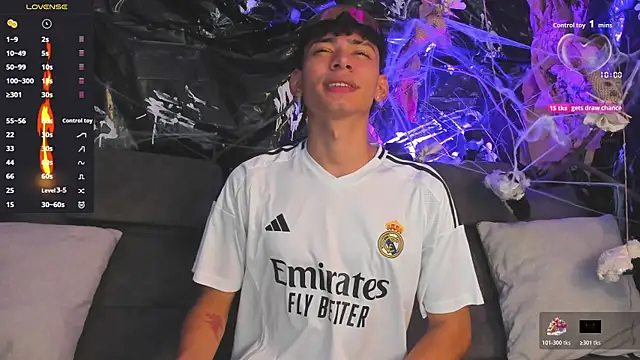 Daviid laidd online show from October 2025 09:05:02 PM