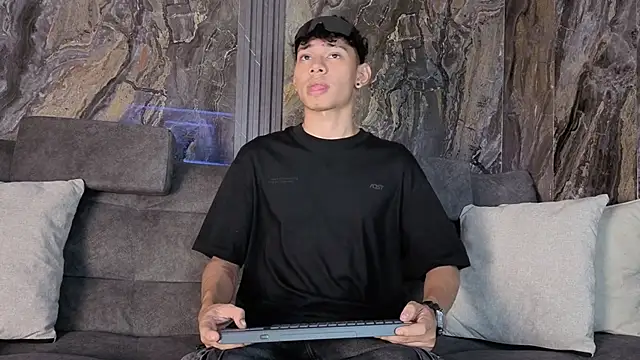 Daviid laidd online show from April 2026 08:15:02 PM