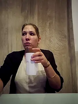 Chatonne69 online show from November 2025 04:34:01 AM