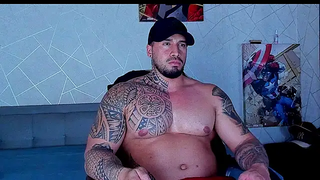 Snapshot of Cristian_Walker chatting on May 2026 01:02:04 AM Cristian Walker online show from May 2026 01:02:04 AM
