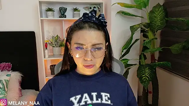 melany naa online show from October 2025 02:01:02 AM